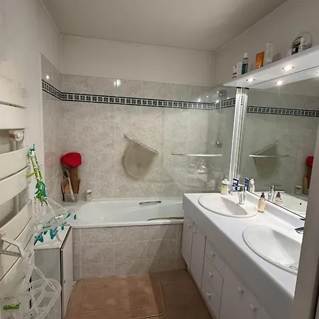13 M2 Bedroom In A Fully Equipped 126 M2 * Paris